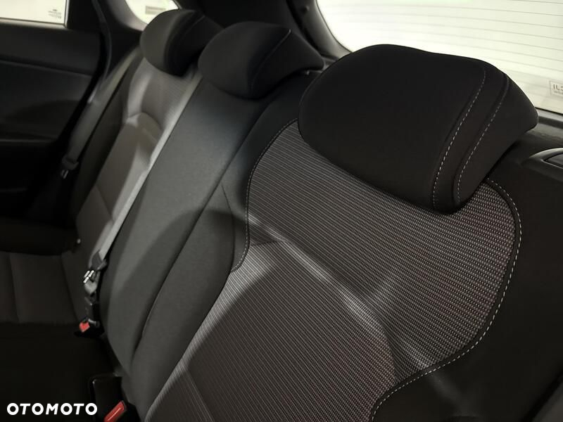 Hyundai i30 1.5 DPI Classic + - 19