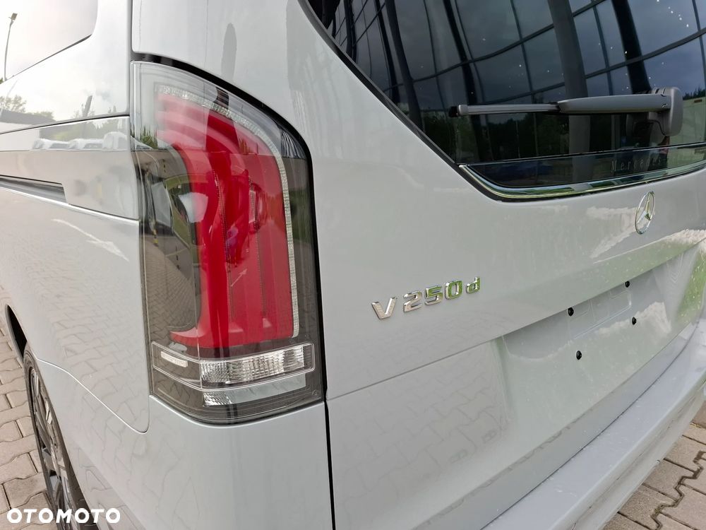 Mercedes-Benz Klasa V 250 d 9G-Tronic Style (d³ugi) - 12