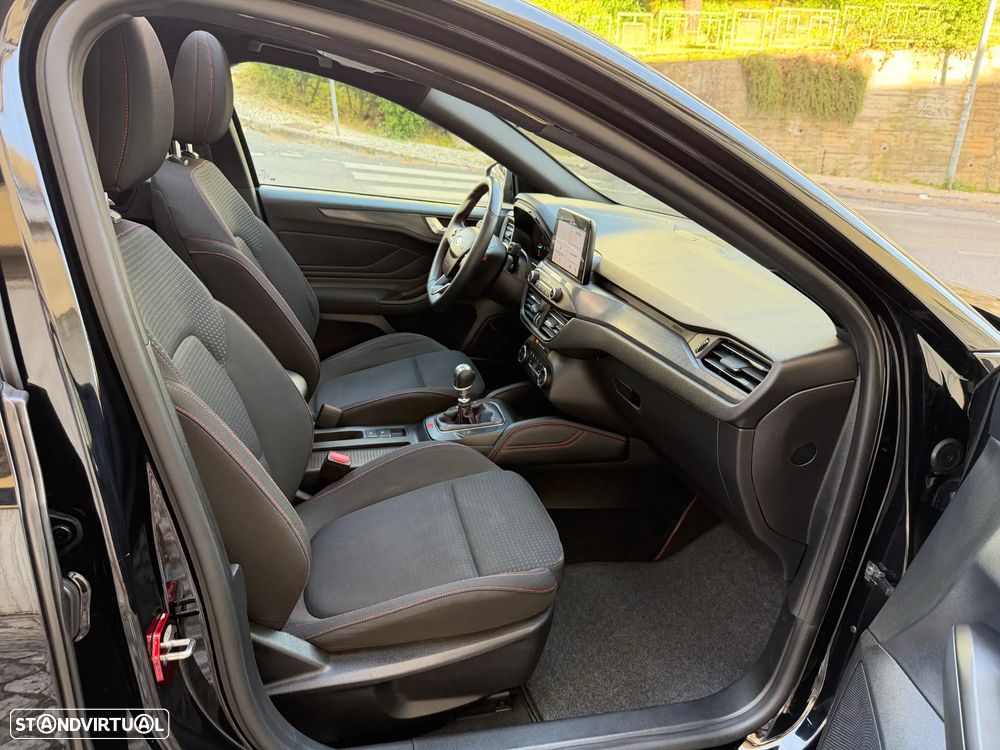 Ford Focus 1.5 TDCi ECOBlue ST-Line X - 17