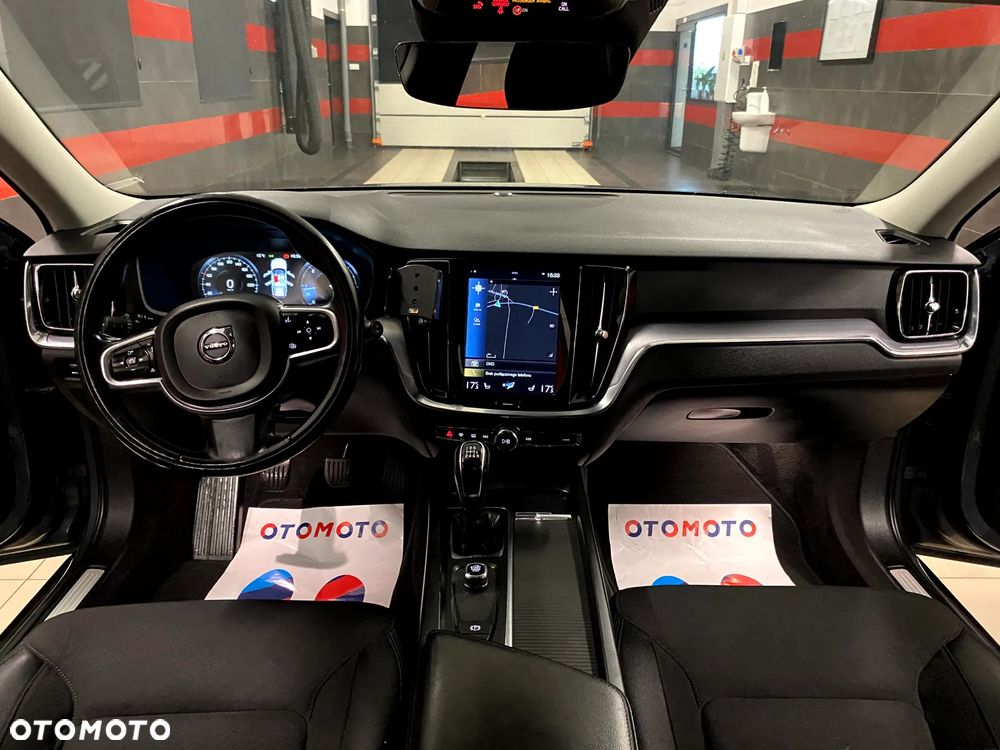 Volvo V60 D3 Momentum - 21