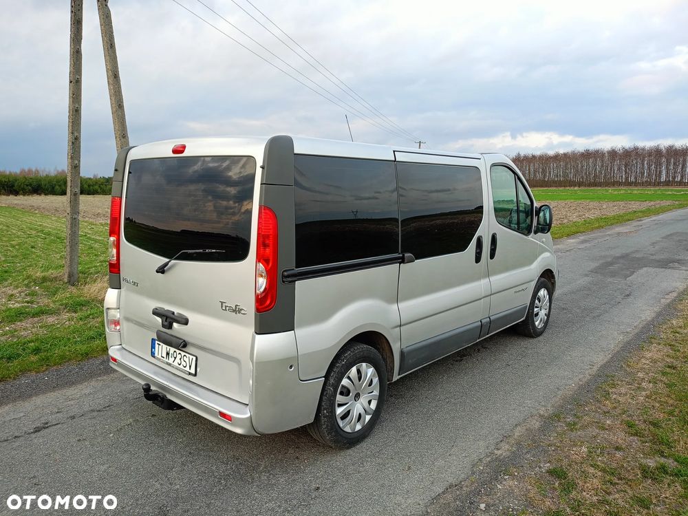 Renault Trafic Passenger Expression - 12