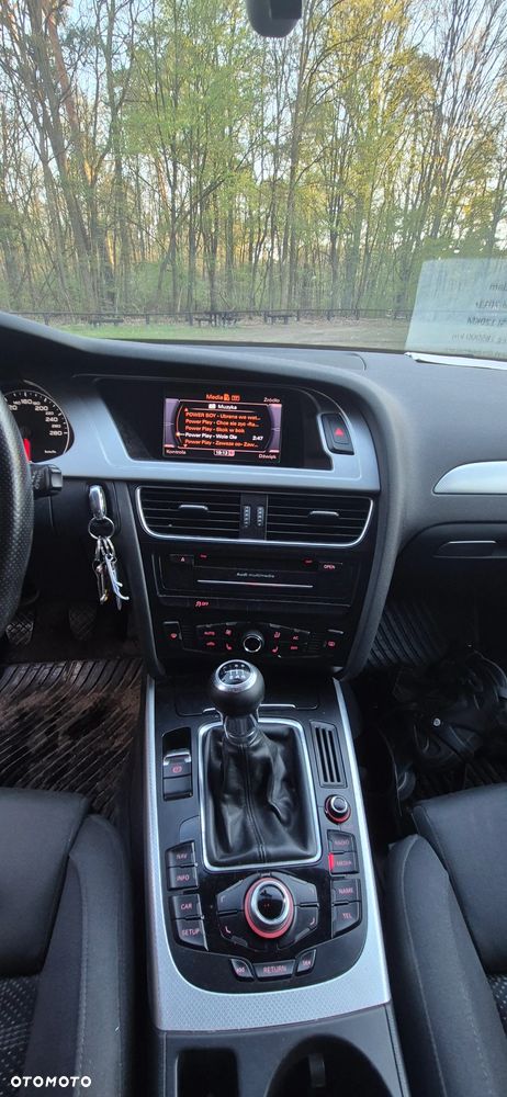 Audi A4 Avant - 13