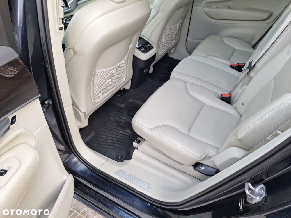 Volvo XC 90 T5 AWD Geartronic Momentum Pro - 5