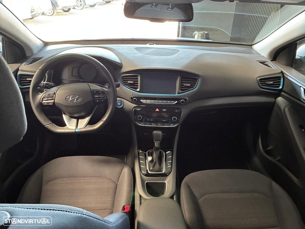 Hyundai Ioniq 1.6 GDI HEV - 21