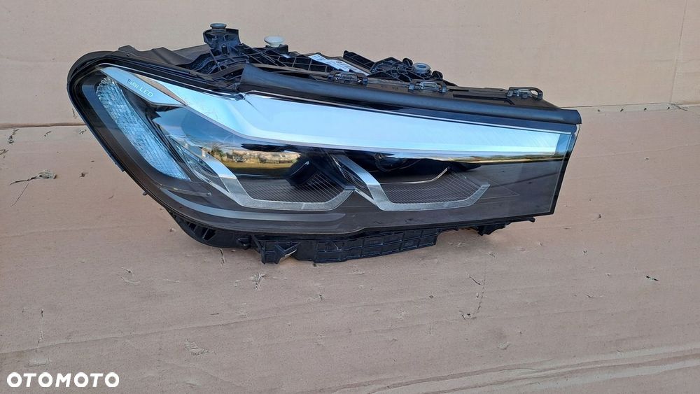 BMW G30 G31 Led Lift LCI PRAWA LAMPA 5a26fa4-02 UŻYWANA - 2