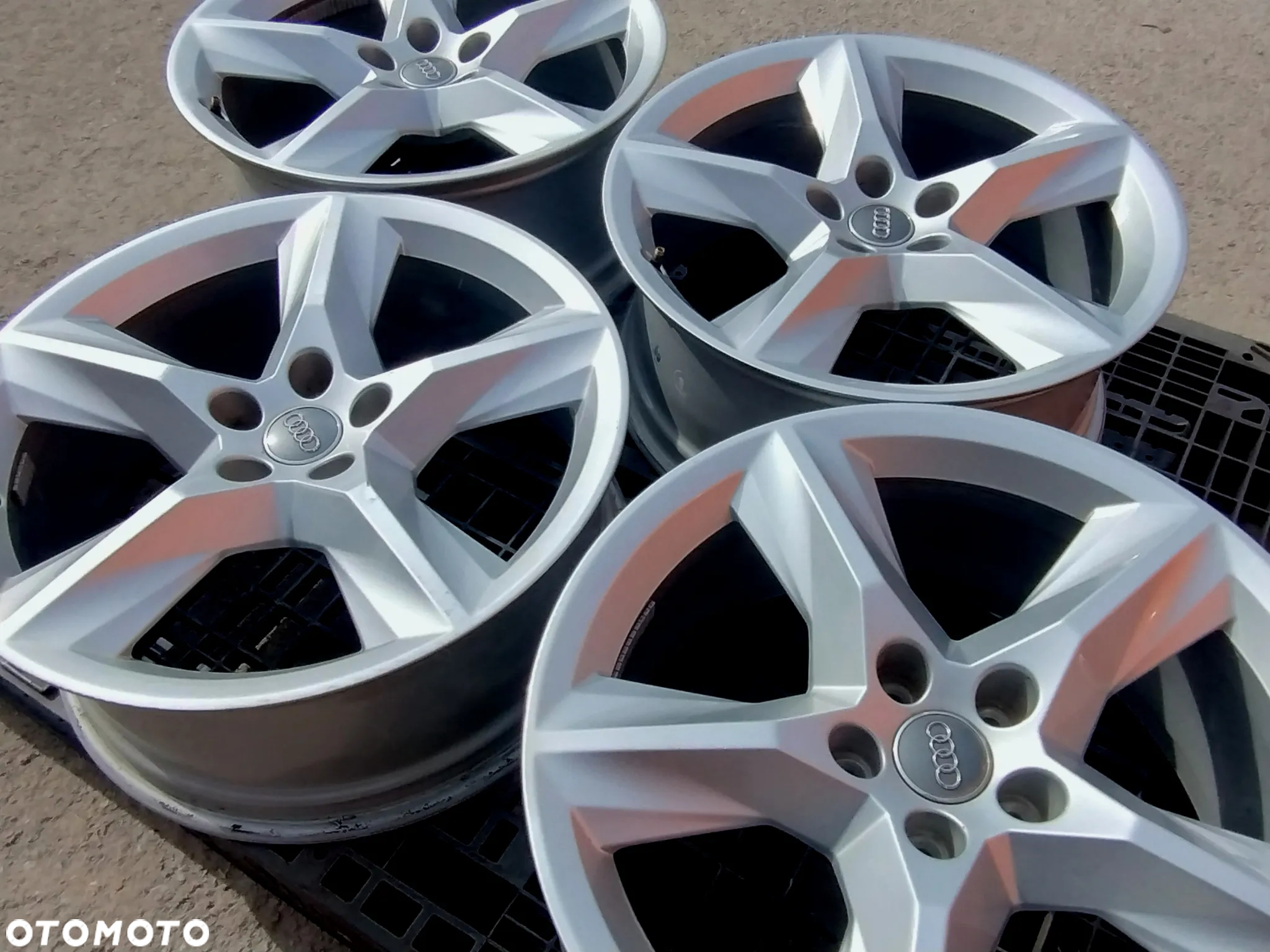 5x112 Felgi Aluminiowe Alufelgi 19 AUDI 4M0 A7 A5 A6 C6 C7 C8 A8 D2 D3 D4 D5 Q5 Q7 Q3 A4 B7 B8 B9 Legnica ALU-RAD SKODA VW SEAT - 5
