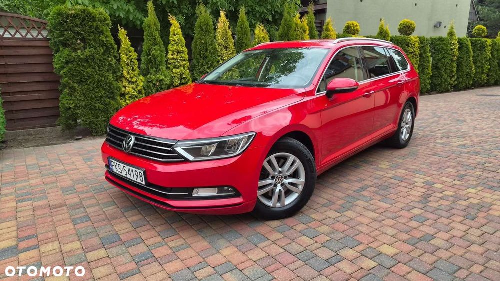 Volkswagen Passat - 1