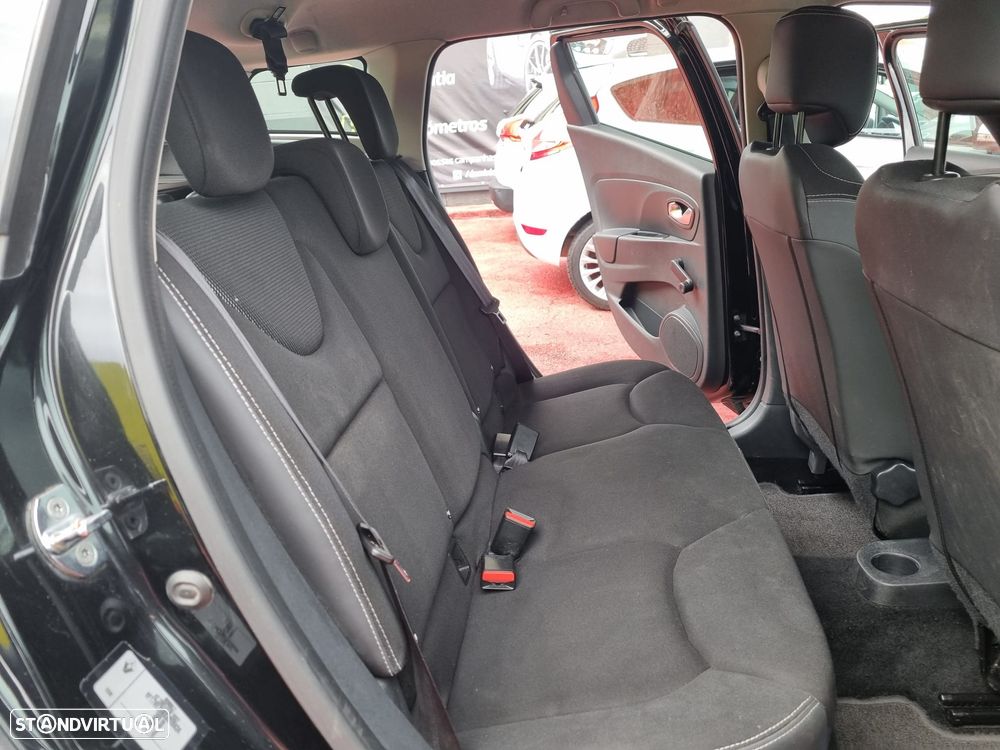 Renault Clio Sport Tourer 0.9 TCE Limited - 17