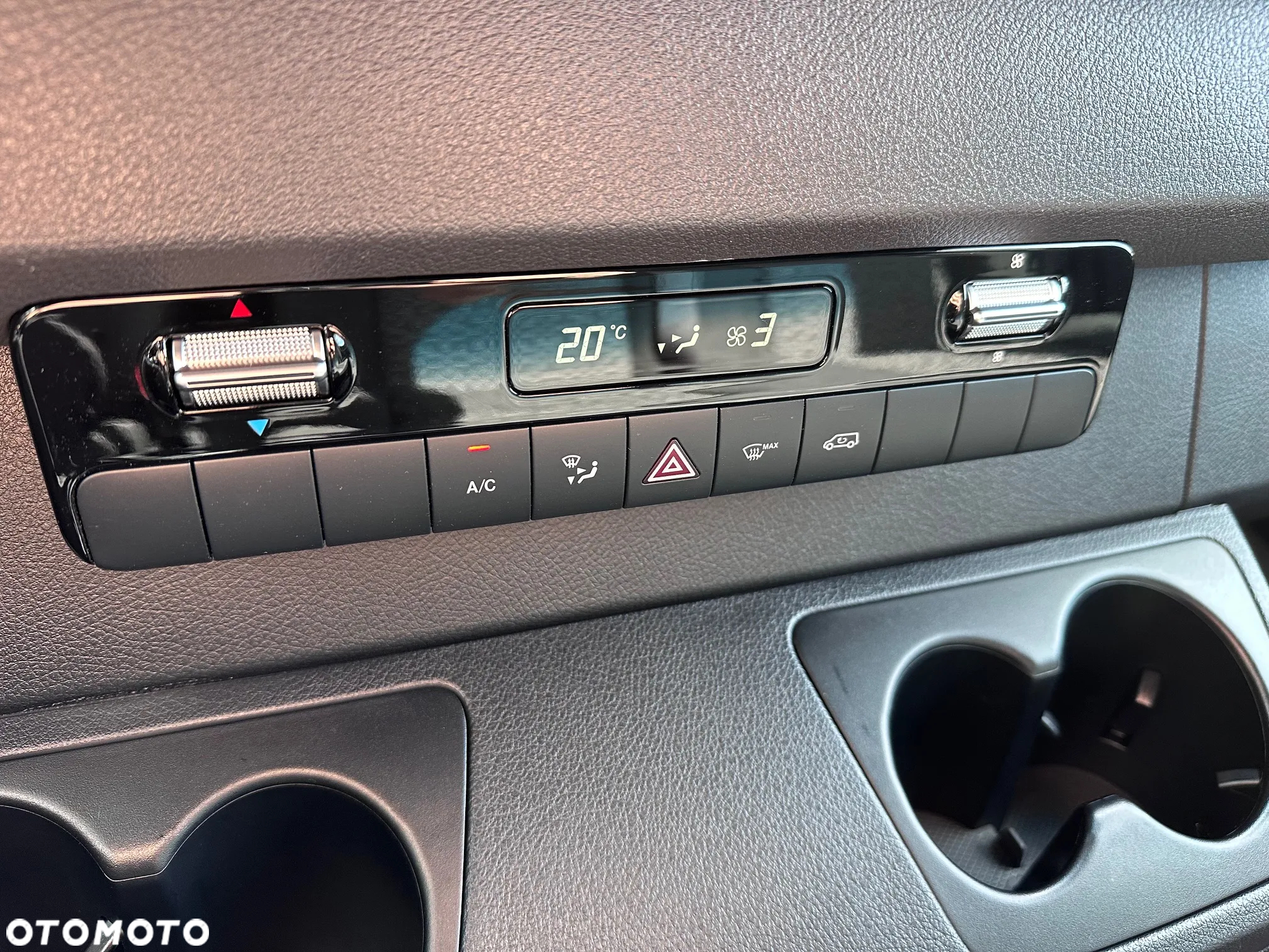 Mercedes-Benz Sprinter 317 - 9