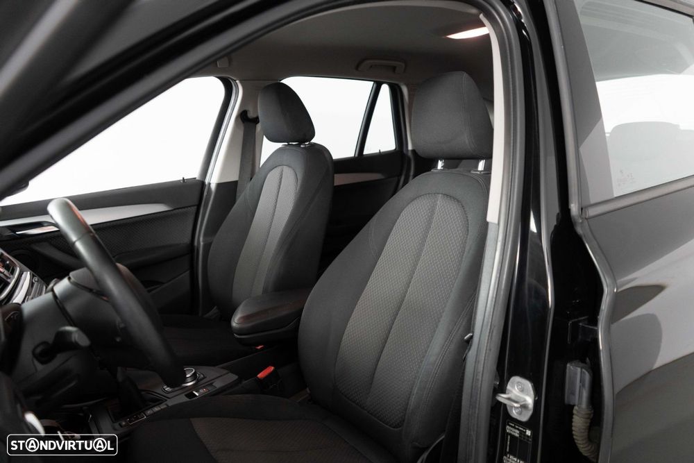 BMW X1 25 e xDrive Corporate Edition - 10