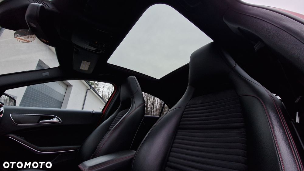 Mercedes-Benz Klasa A 180 (BlueEFFICIENCY) 7G-DCT AMG Sport - 32