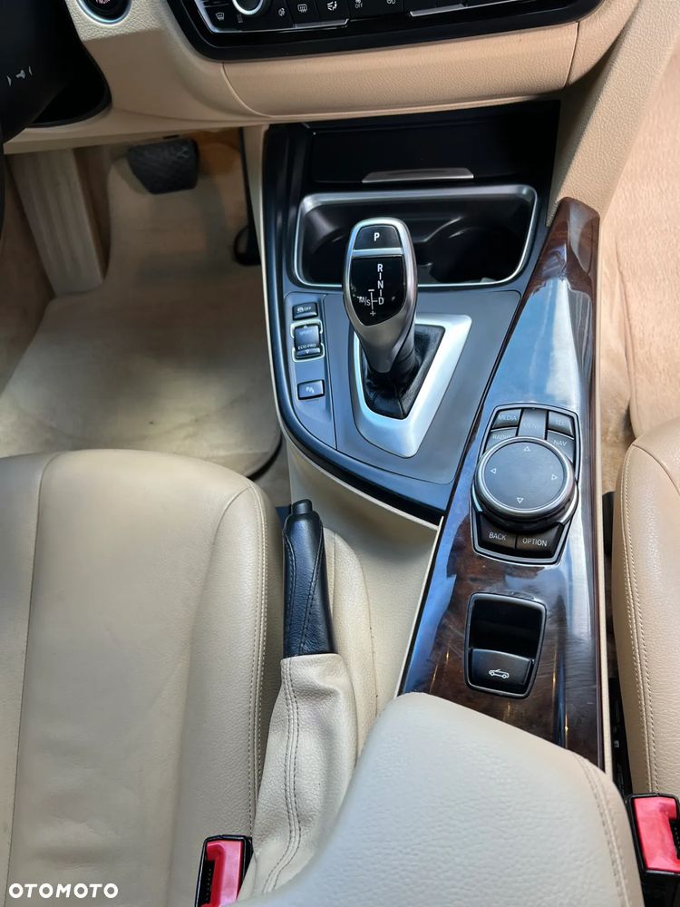BMW Seria 4 428i Cabrio xDrive - 29