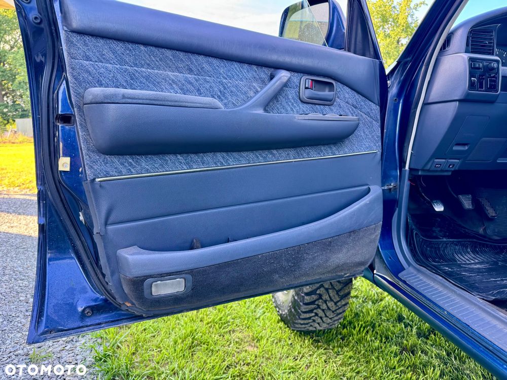 Toyota Land Cruiser HDJ80 - 19