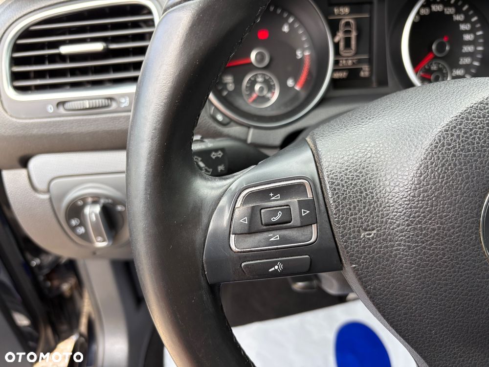 Volkswagen Golf 2.0 TDI DPF Style - 19