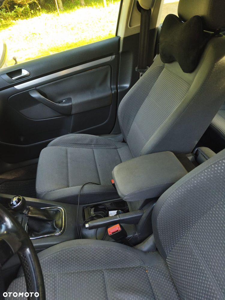 Volkswagen Jetta 2.0 TDI Sportline - 7