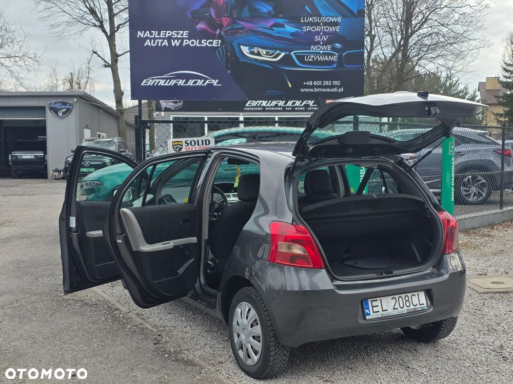 Toyota Yaris 1.3 Terra - 9