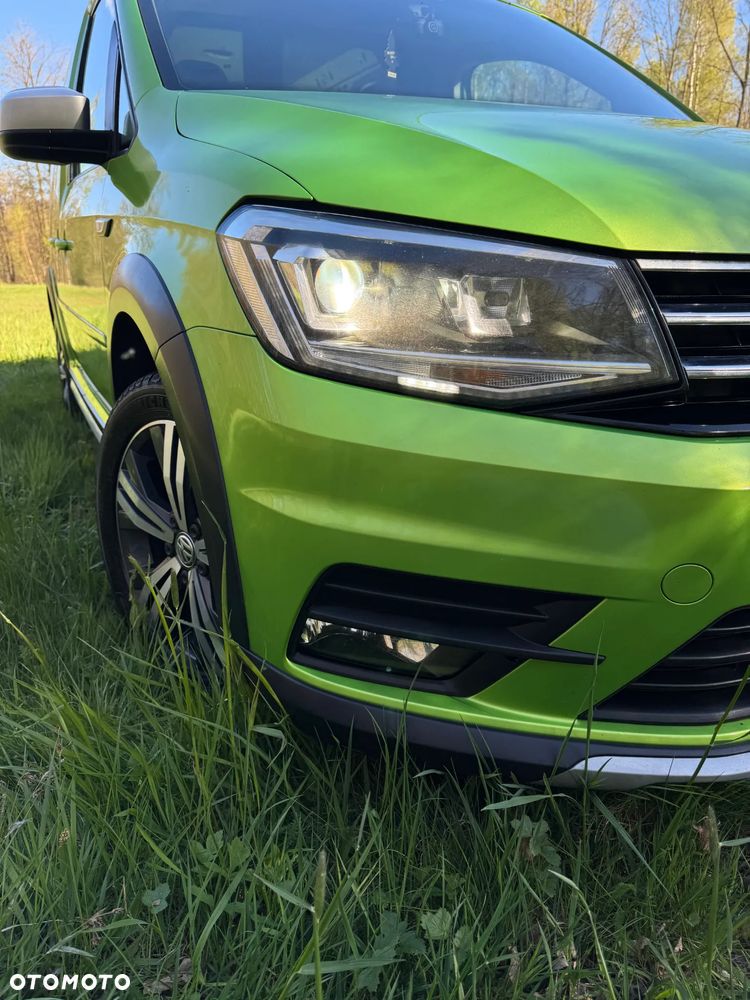 Volkswagen Caddy 2.0 TDI Alltrack - 2