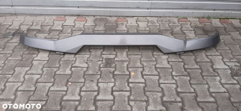 RENAULT GAMA RANGE T ATRAPA GRILL - 1