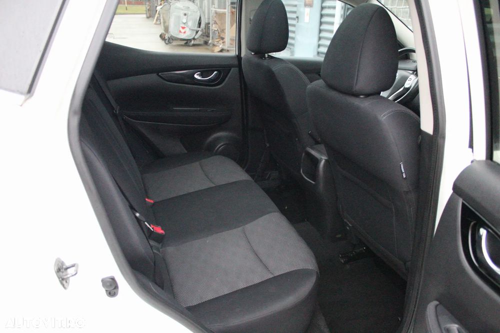 Nissan Qashqai - 12