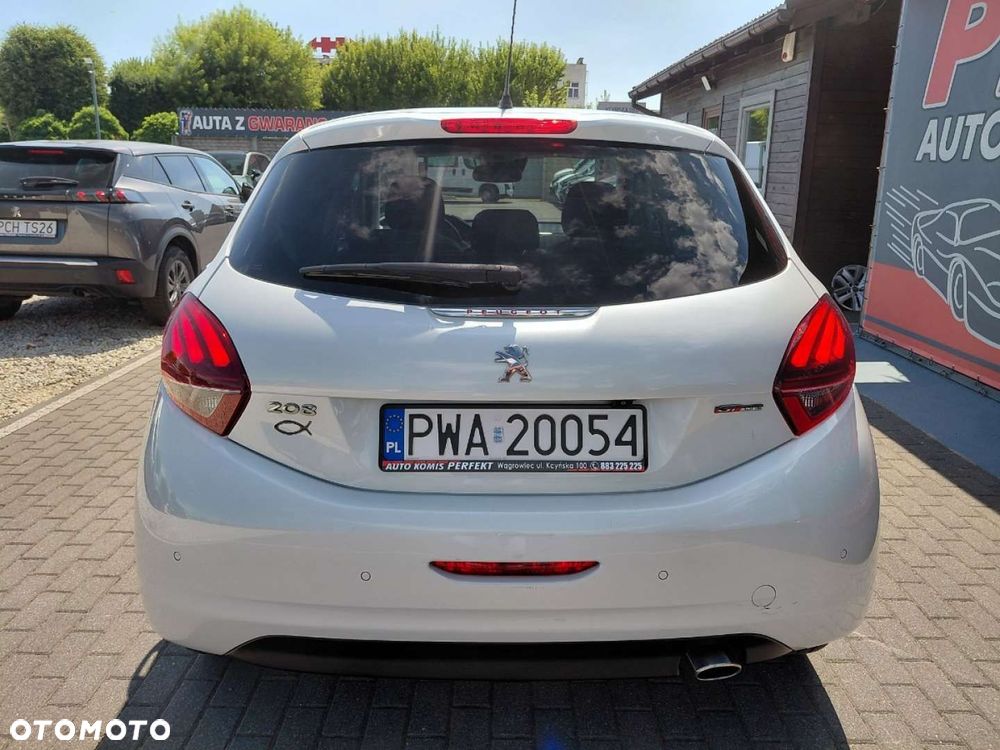Peugeot 208 - 7
