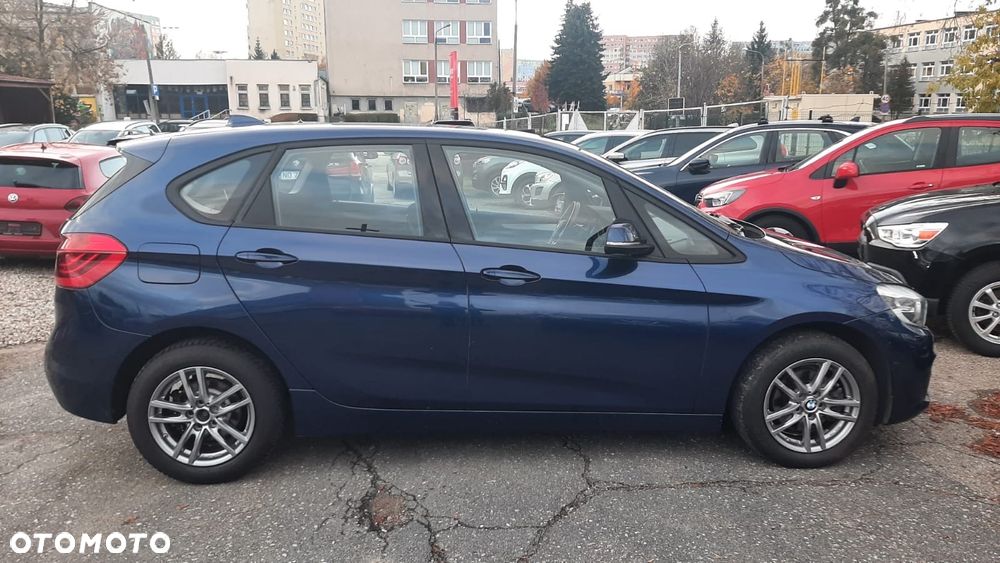 BMW Seria 2 218d - 6