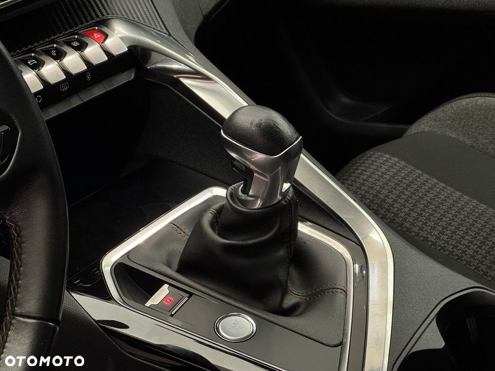 Peugeot 3008 1.2 PureTech Active - 9