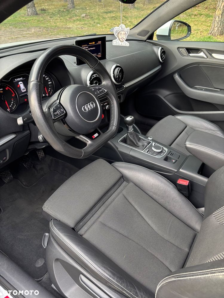 Audi A3 Sportback 1.6 TDI DPF S line Sportpaket - 9