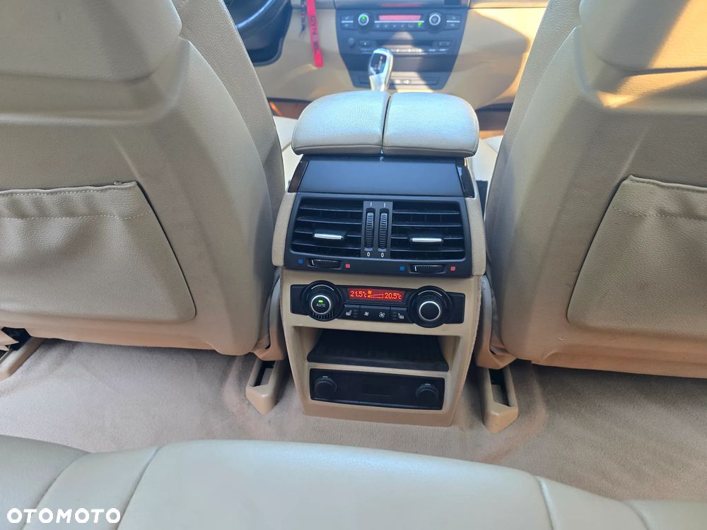 BMW X5 3.5d xDrive - 22