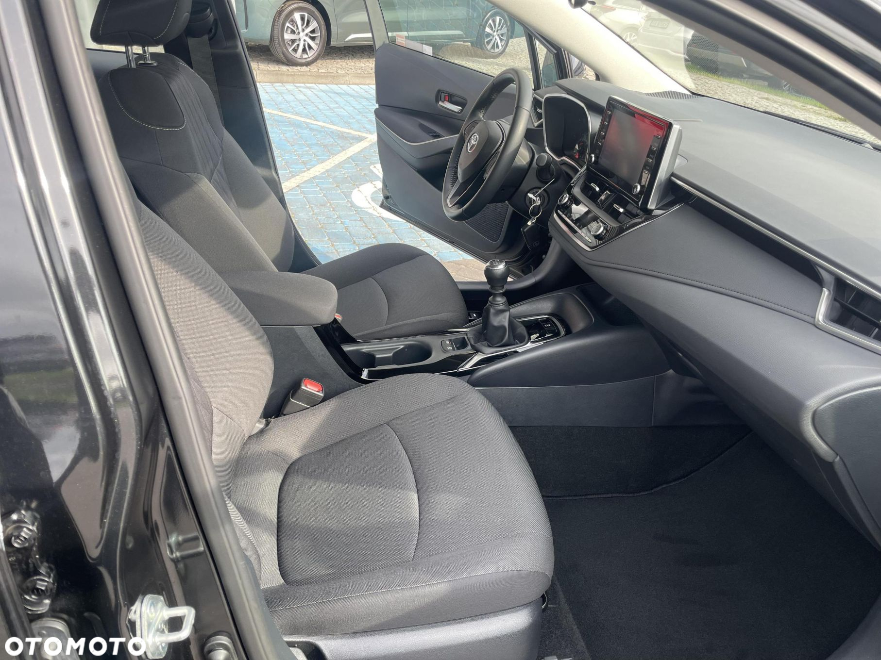 Toyota Corolla - 17