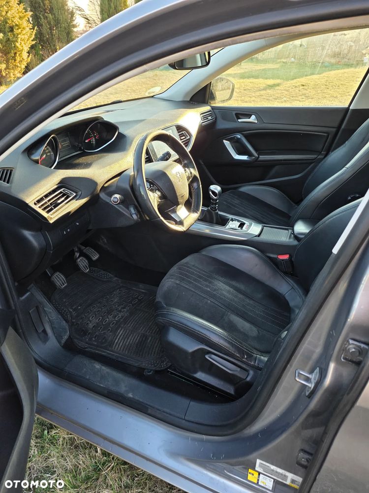 Peugeot 308 e-HDi 115 Stop & Start Allure - 12