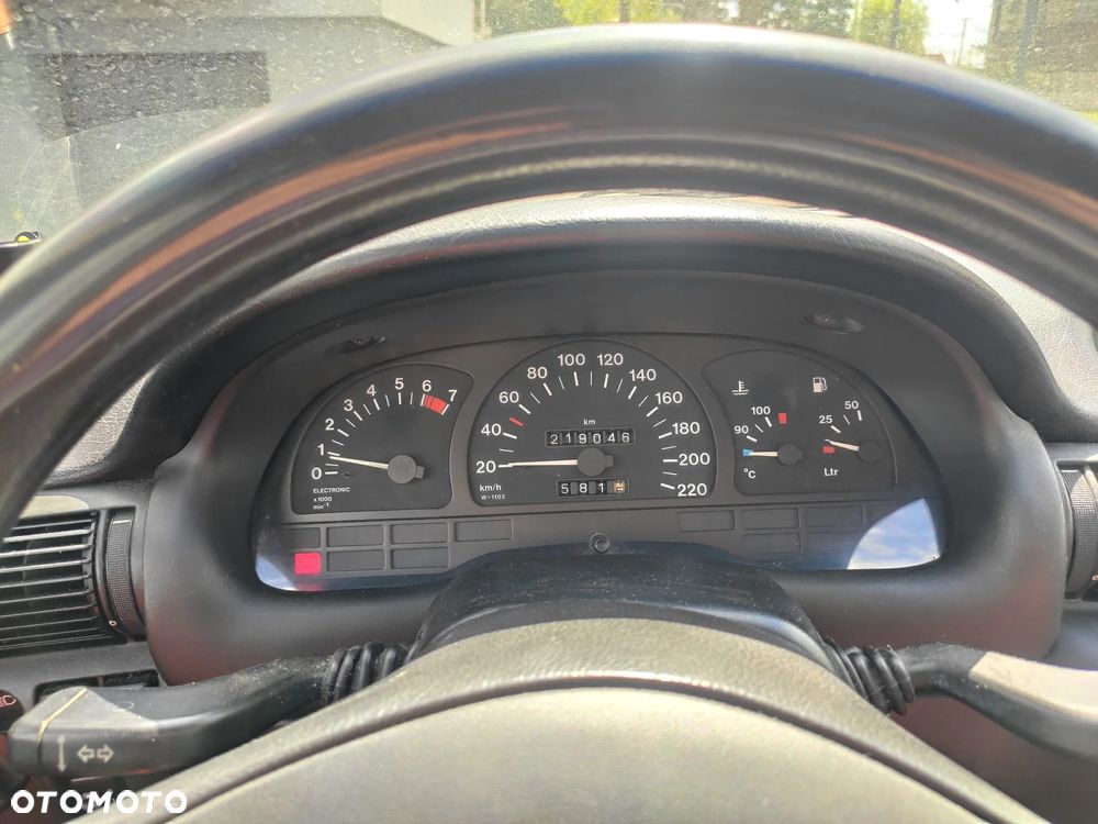 Opel Astra 1.4 GL - 8