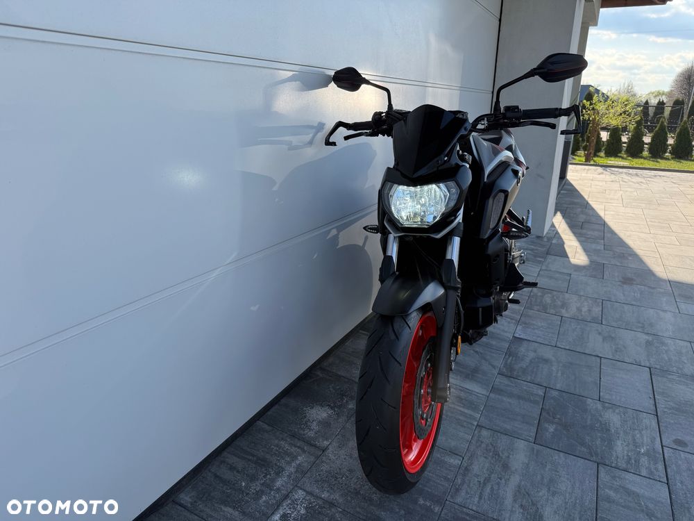 Yamaha MT - 4