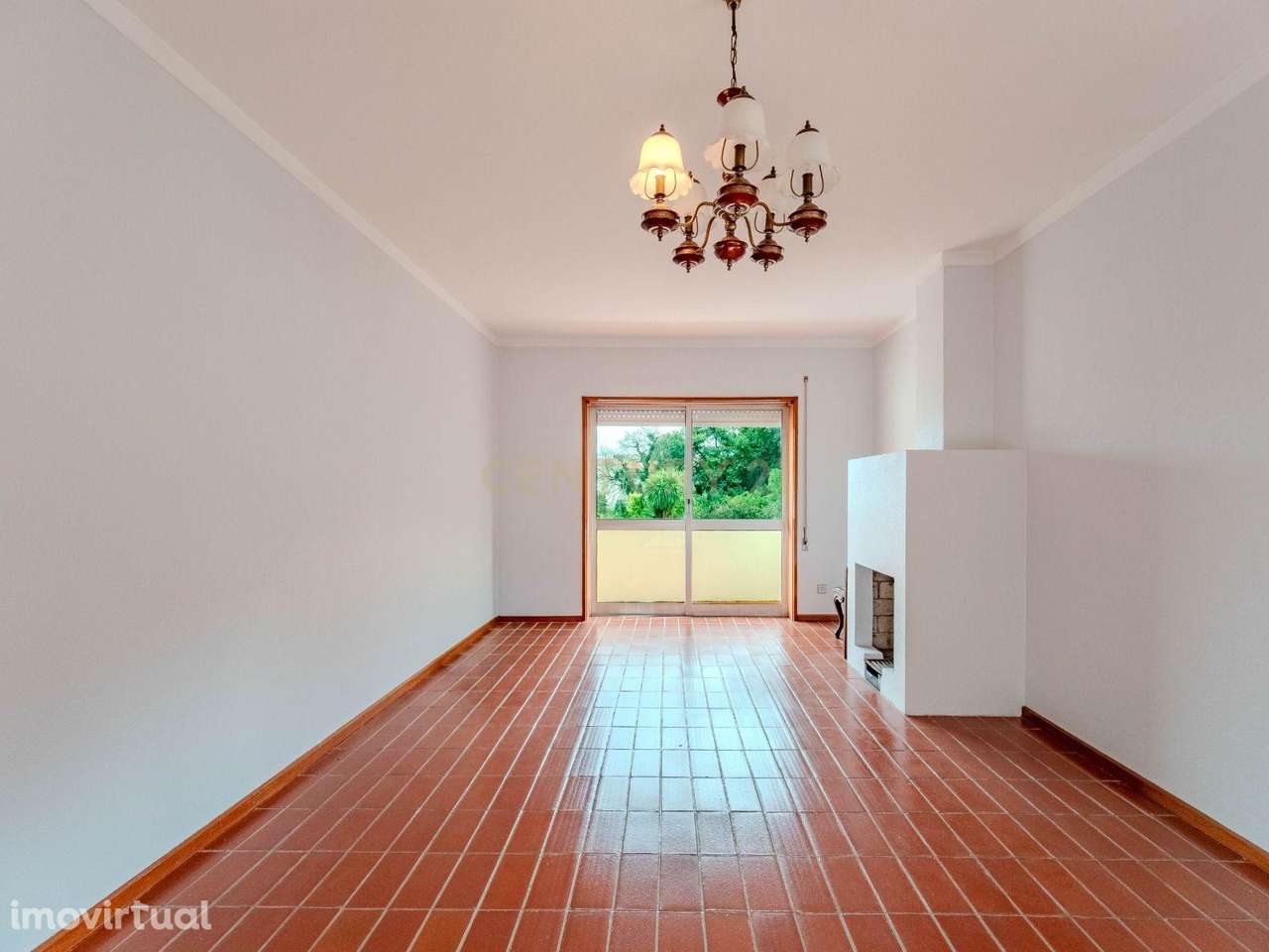 Apartamento T2 duplex com aproveitamento de sotão, varandas e Box fech - Grande imagem: 4/27