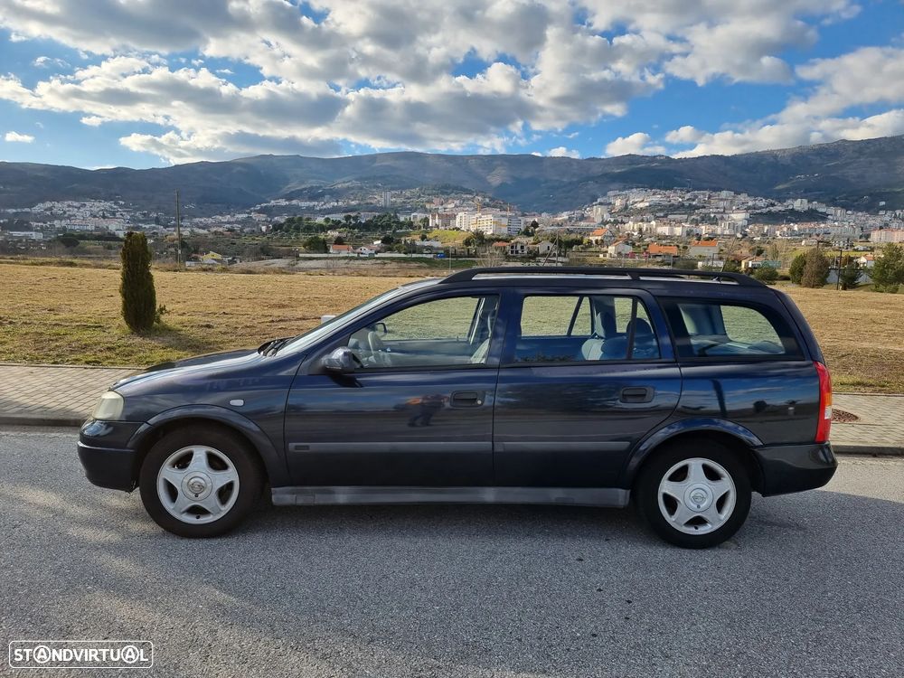 Opel Astra Caravan - 6