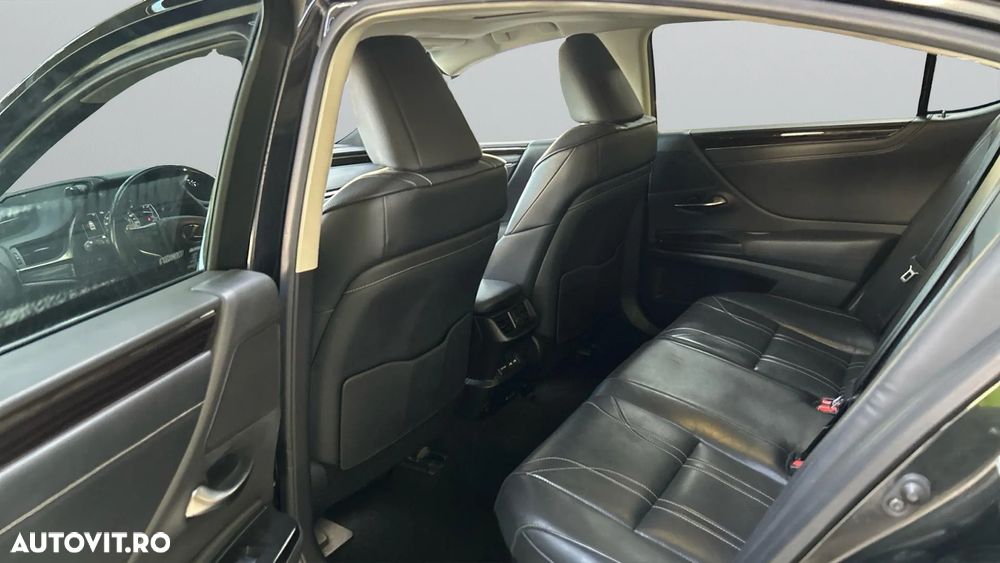 Lexus Seria ES 300h Executive Line - 8