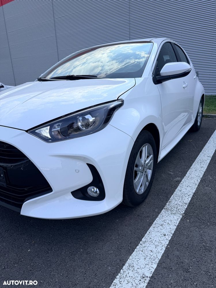 Toyota Yaris 1.5 VVT-i HSD Active - 4