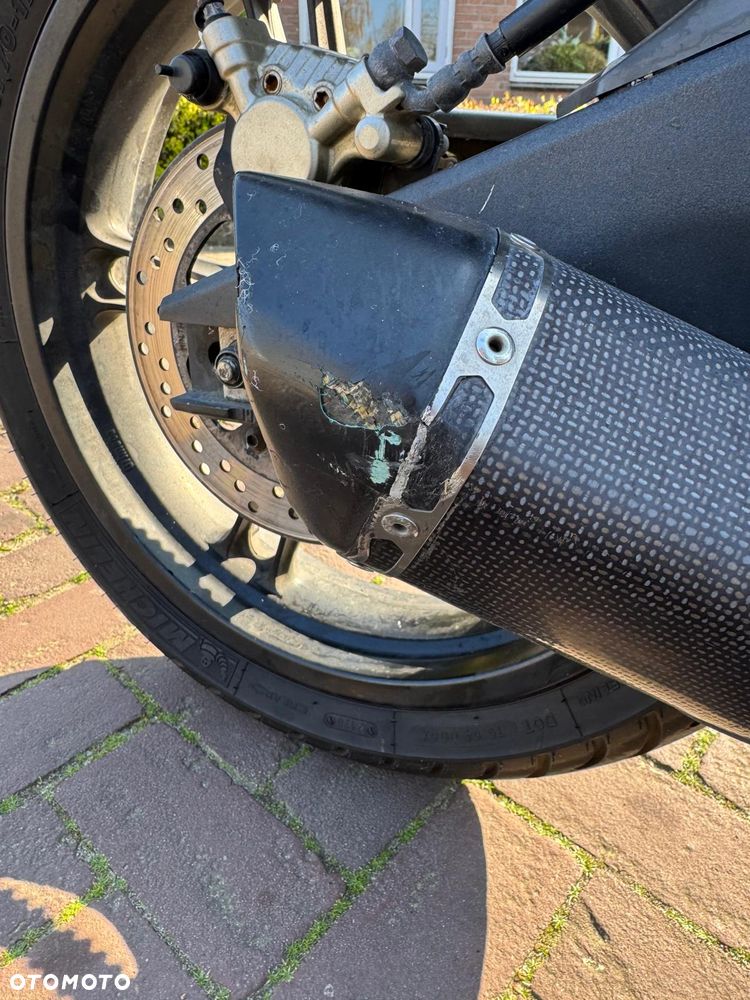 Yamaha YZF - 4