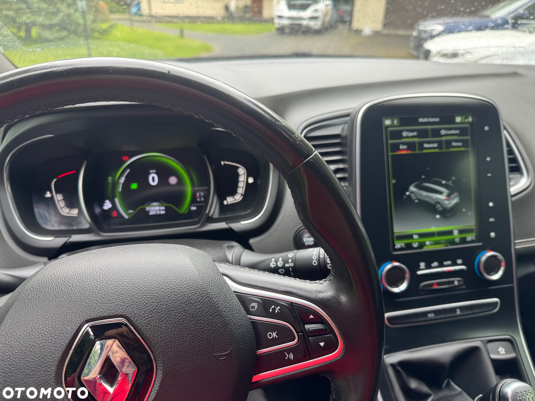 Renault Grand Scenic - 8