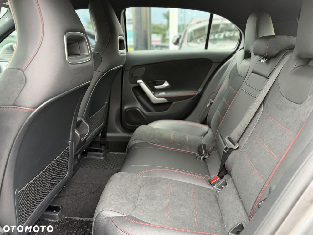 Mercedes-Benz Klasa A 200 AMG Line 7G-DCT - 17