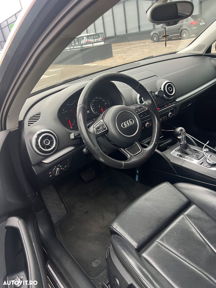 Audi A3 Sportback - 12