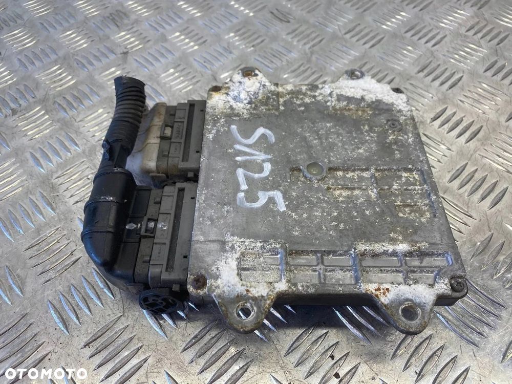 MODUŁ STEROWNIK KOMPUTER SILNIKA MITSUBISHI COLT 1860101400 E6T42484 - 8