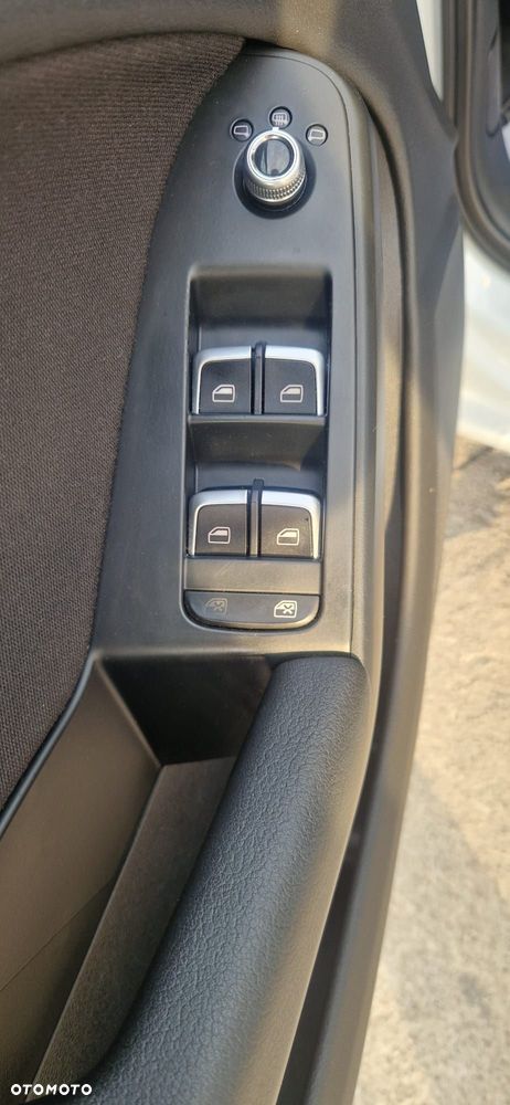 Audi A4 Avant 2.0 TDI Quattro S tronic - 8