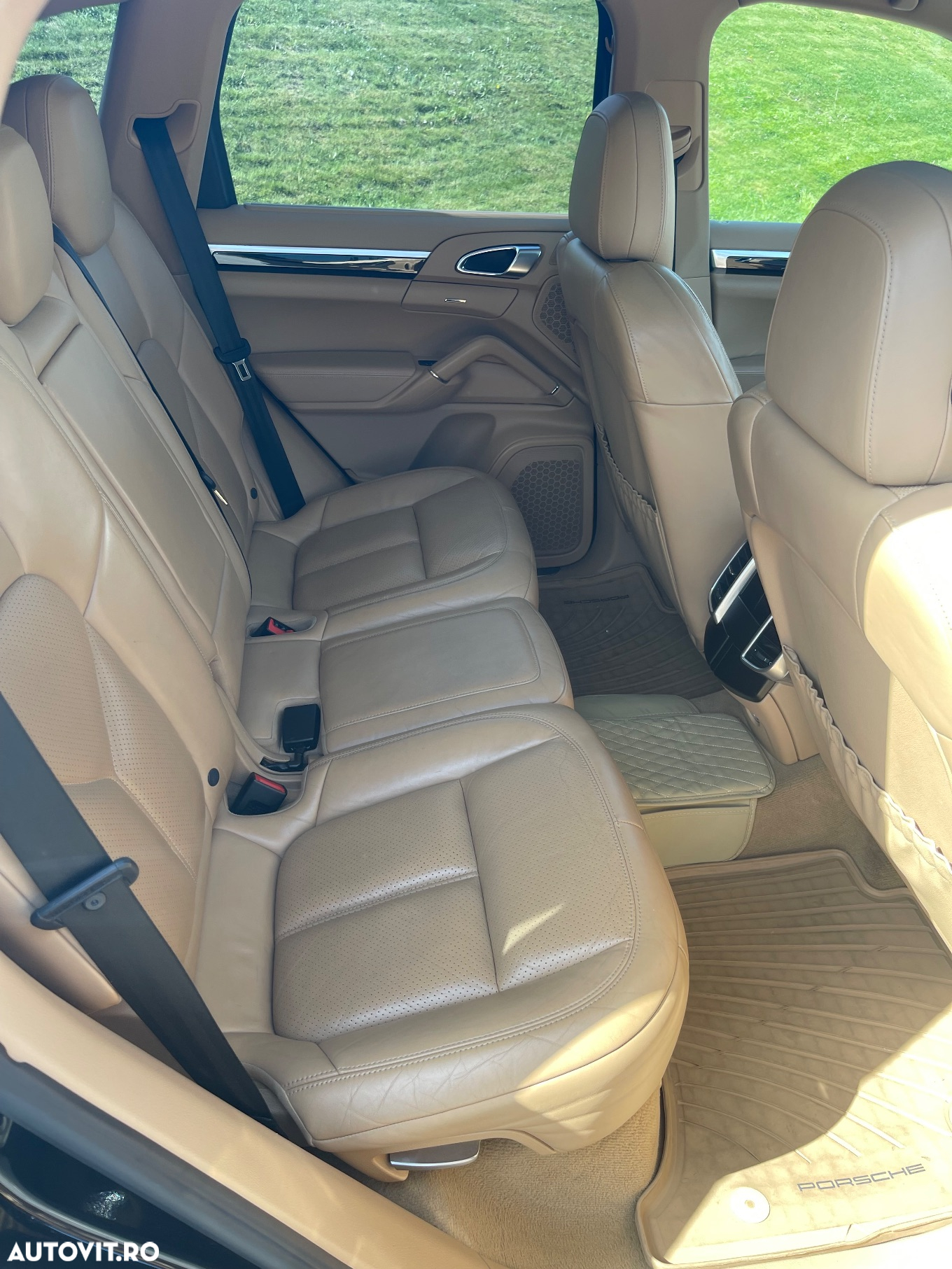 Porsche Cayenne 3.0 L - 11