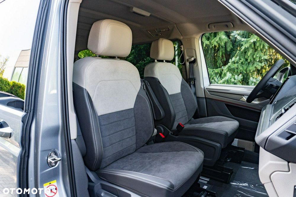Volkswagen Multivan - 24