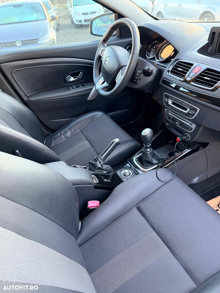 Renault Megane TCe 130 BOSE Edition - 12