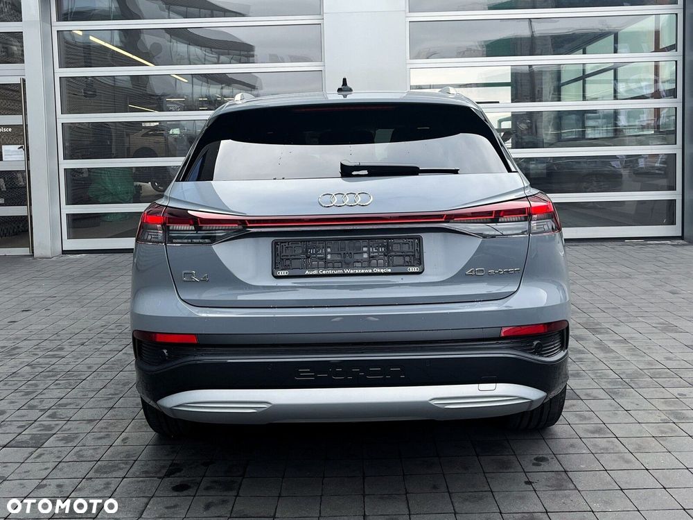 Audi Q4 e-tron - 9