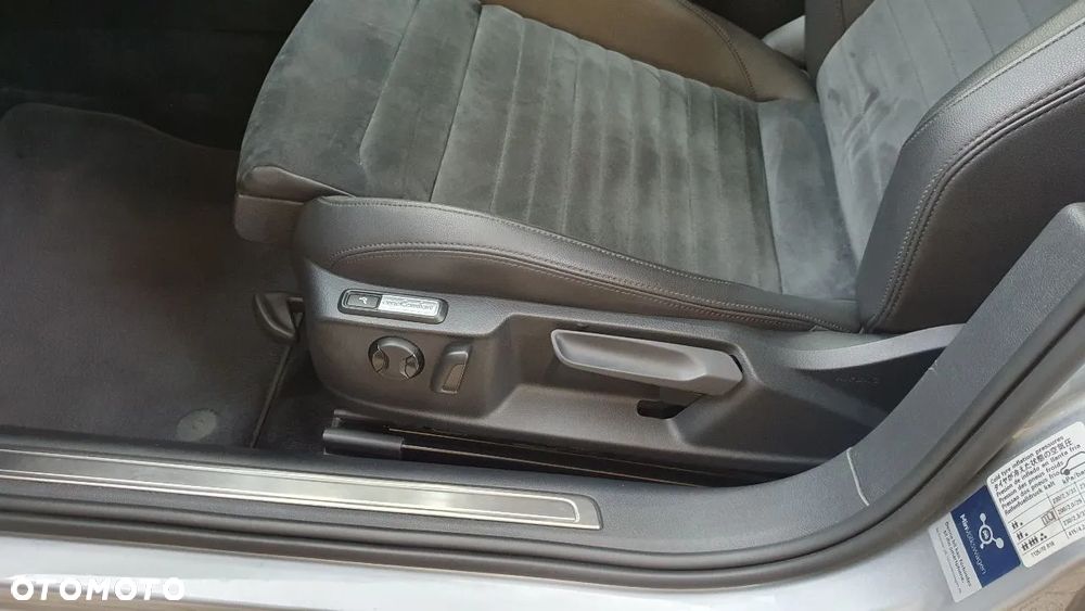 Volkswagen Passat - 29