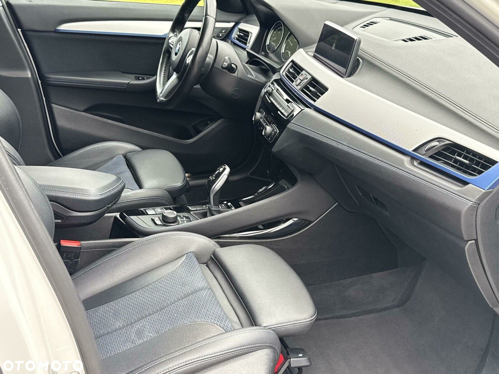 BMW X1 - 24