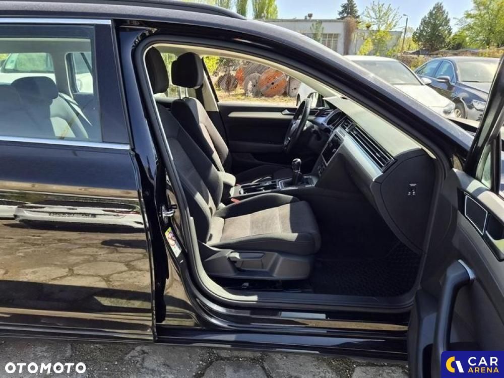 Volkswagen Passat - 20