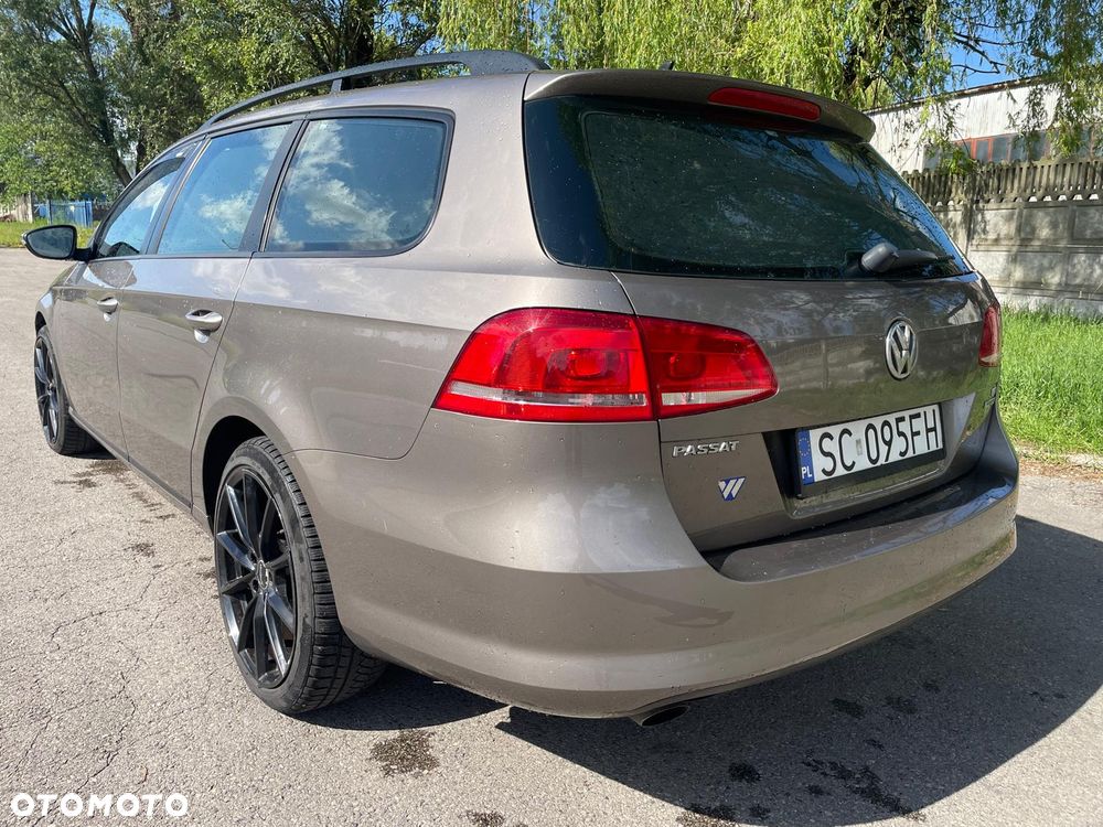 Volkswagen Passat 1.6 TDI Comfortline - 3
